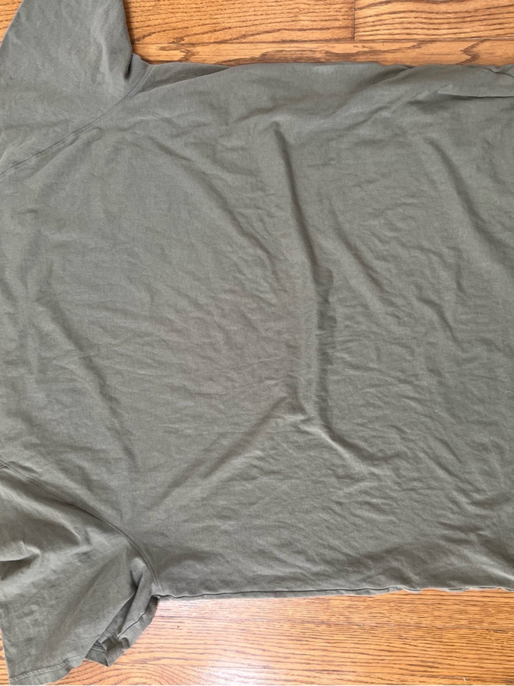Under Armour Men’s Short Sleeve Performance Tees - Olive Green & gray - Picture 5 of 5